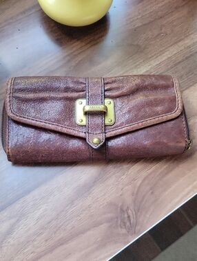 Vintage Fossil Brown Leather Clutch Wallet with Brass Hardware